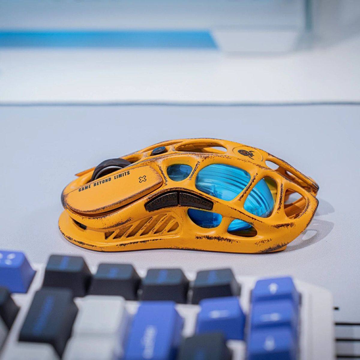 Chuột không dây Gaming GravaStar Mercury M1 Pro | Battle Worn Edition-Yellow